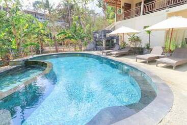 پانسیون Villa Mimpi Indah Lembongan