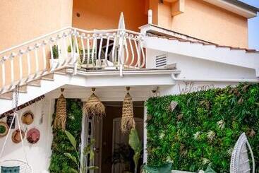 پانسیون Villa Nada
