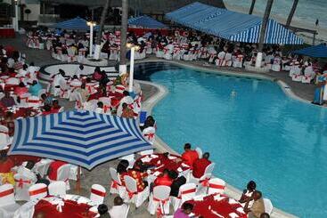 Sai Rock Beach Hotel & Spa