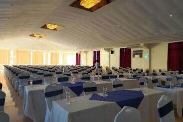 Sai Rock Beach Hotel & Spa