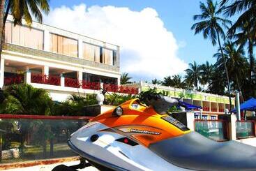 Sai Rock Beach Hotel & Spa