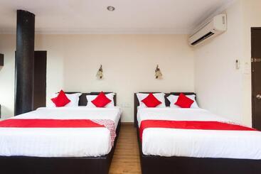 T P Hotel By Oyo Rooms