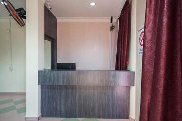 T P Hotel By Oyo Rooms