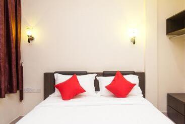 T P Hotel By Oyo Rooms