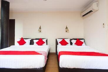 T P Hotel By Oyo Rooms