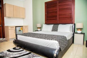 Zircon Hotel Gh