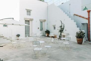 تختخواب و صبحانه Corte Largo Lauro Dimore & Spa