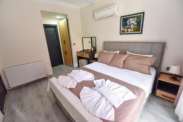 تختخواب و صبحانه Mykonut Boutique Suites