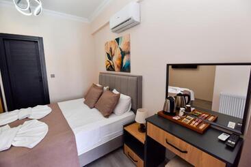 تختخواب و صبحانه Mykonut Boutique Suites