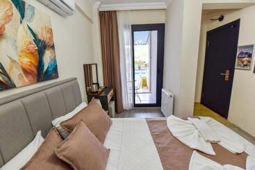 تختخواب و صبحانه Mykonut Boutique Suites