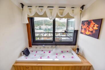 تختخواب و صبحانه Mykonut Boutique Suites