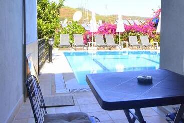 تختخواب و صبحانه Mykonut Boutique Suites