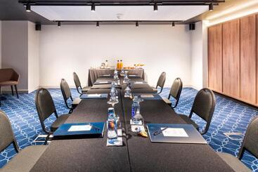 هتل Eurostars Guadalquivir