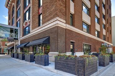 هتل Home2 Suites By Hilton Kalamazoo Downtown