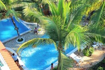 هتل Mi Paraiso Monterrico