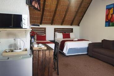 تختخواب و صبحانه Libra Lodge