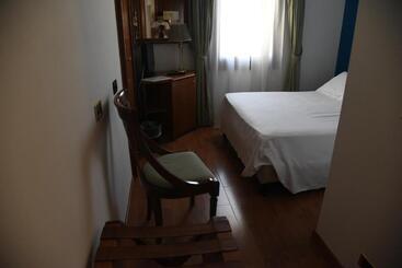 هتل Duca D Aosta