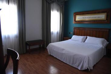 هتل Duca D Aosta