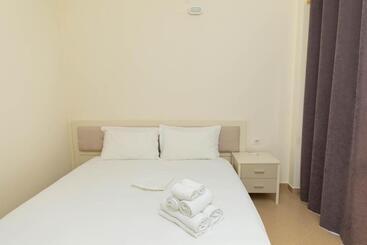 پانسیون Premier Guest House