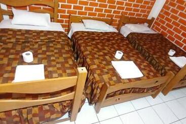 Andes Hostel - Huaraz