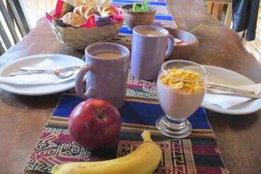 تختخواب و صبحانه Hostal Del Suri