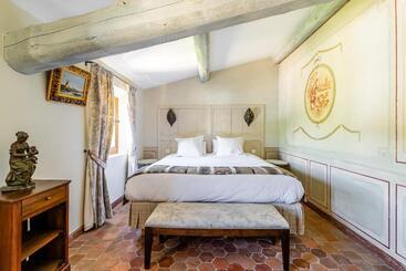 تختخواب و صبحانه La Bastide Des Saveurs