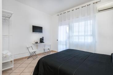 تختخواب و صبحانه Travelershome 7metri Guesthouse