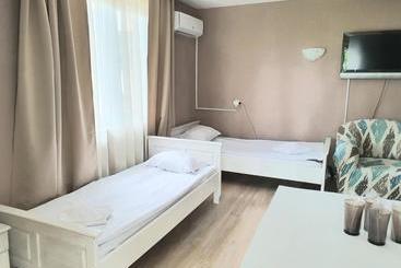 هتل Lotos Apartments