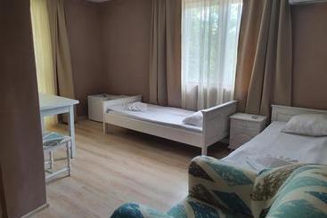هتل Lotos Apartments