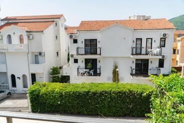 پانسیون Guest House Buskovic