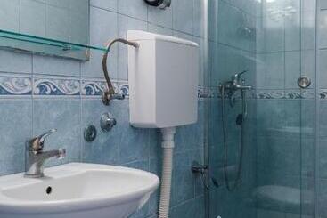 پانسیون Guest House Buskovic