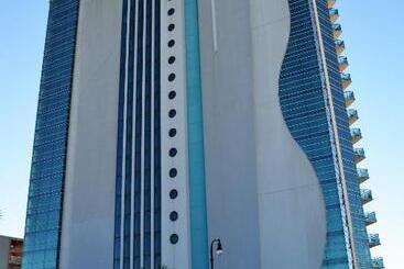 هتل Spectacular Ocean Front Real 1 Bedroom Condo, 2 Ba