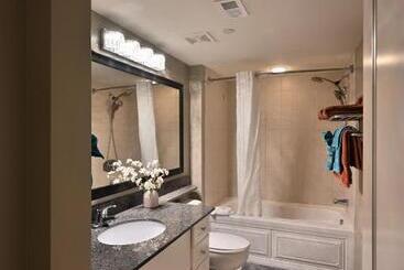 هتل Spectacular Ocean Front Real 1 Bedroom Condo, 2 Ba