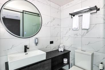 Microtel By Wyndham Wellington