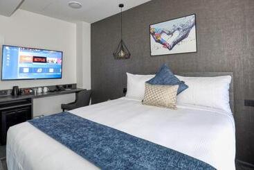 Microtel By Wyndham Wellington