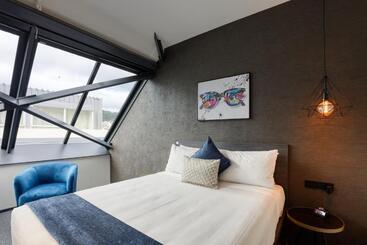 Microtel By Wyndham Wellington