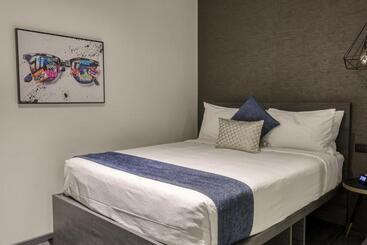 Microtel By Wyndham Wellington