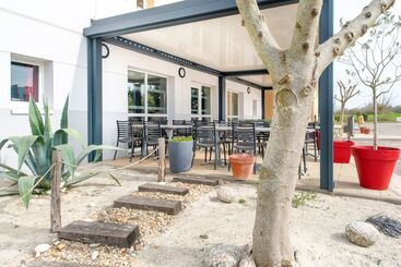 B&b Hotel Cholet Nord