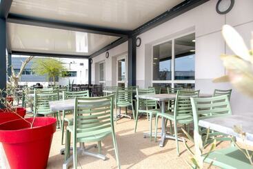 B&b Hotel Cholet Nord
