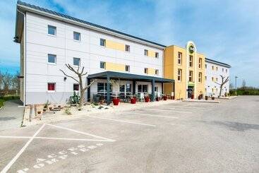 B&b Hotel Cholet Nord