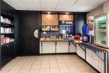 B&b Hotel Cholet Nord