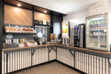 B&b Hotel Cholet Nord