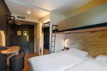B&b Hotel Cholet Nord