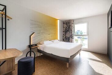 B&b Hotel Cholet Nord