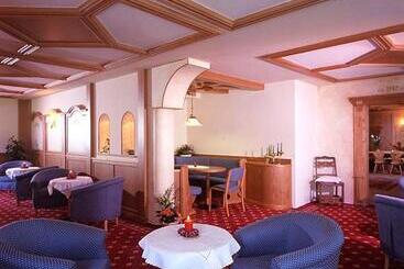 Centro Pineta Family Hotel & Wellness