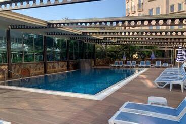 Club Sidar Apart