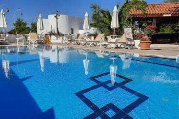 Dasis Hotel & Suites