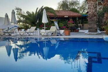 Dasis Hotel & Suites