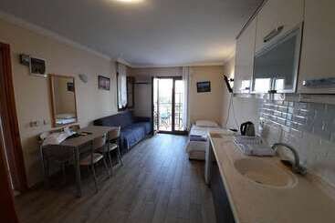 Dasis Hotel & Suites