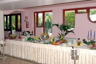 هتل Assinos Palace